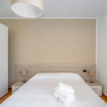 Into The Green! Flat & Garage Appartamento *